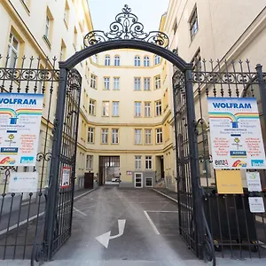  Appartement Margareten Long