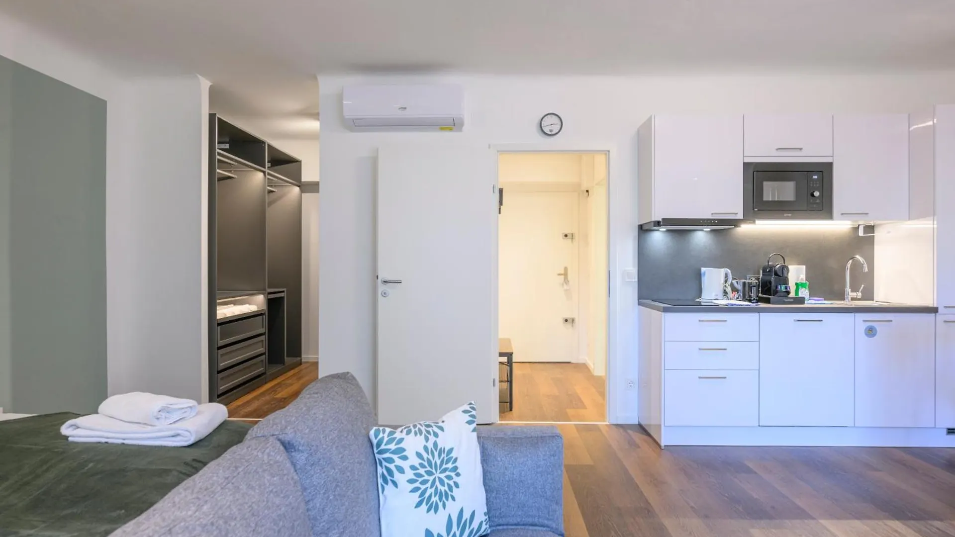 Apartment Am Augarten Vienna 0*,